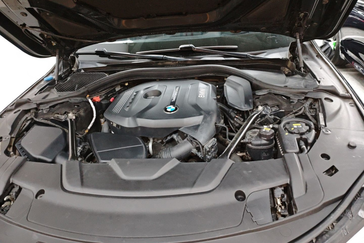 宝马7系 2018款 730Li 尊享型 M运动套装局部细节24