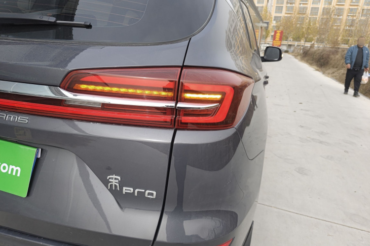 比亚迪 宋 2021款 经典版 1.5T 自动精英型车身外观9