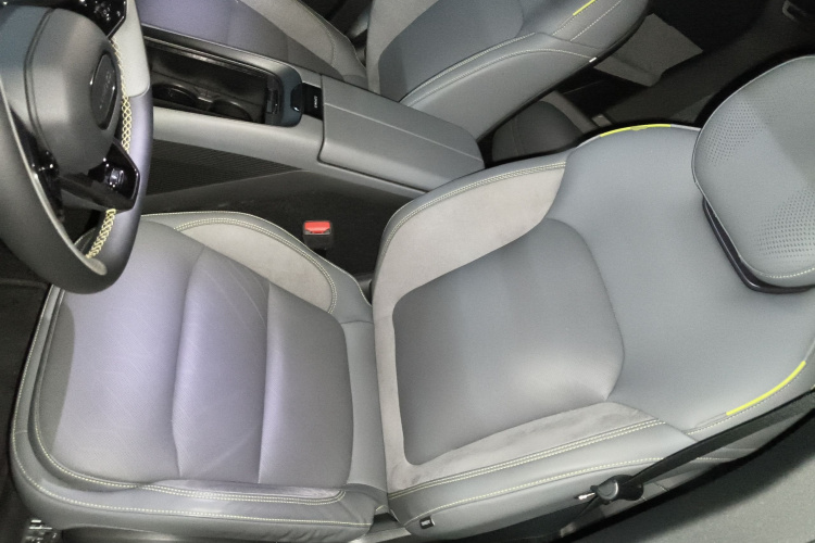 领克08 EM-P 2023款 120km 长续航Halo局部细节19