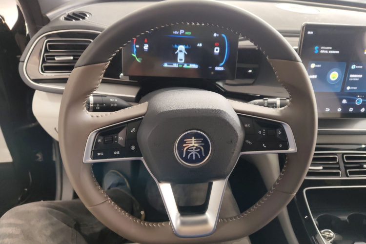 比亚迪 秦PLUS 2023款  冠军版 DM-i 120KM超越型局部细节13