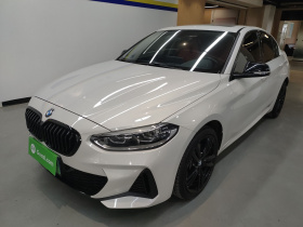 宝马1系 2023款 125i M运动曜夜版