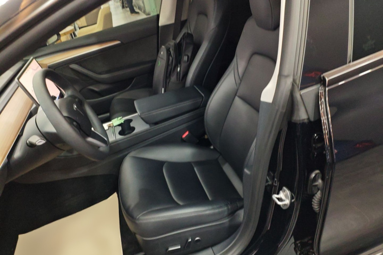 特斯拉 Model 3 2022款 后轮驱动版局部细节19