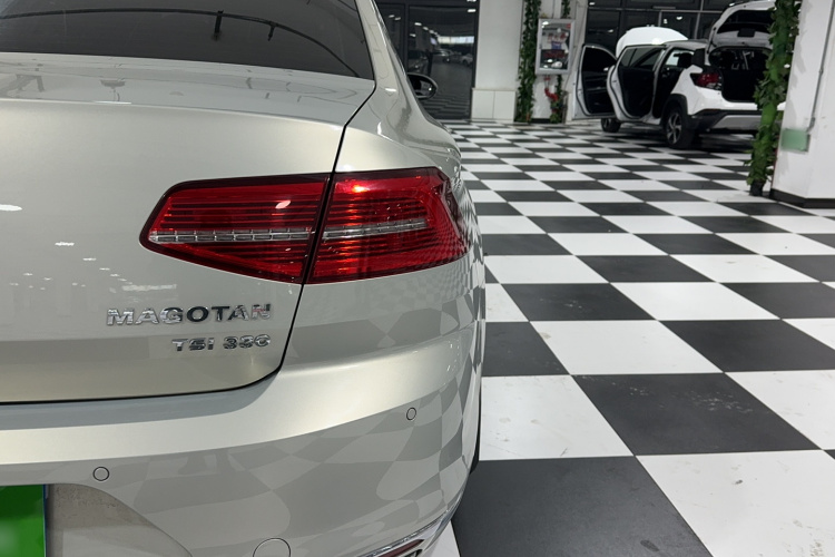 大众 迈腾 2018款 330TSI DSG 豪华型车身外观6008