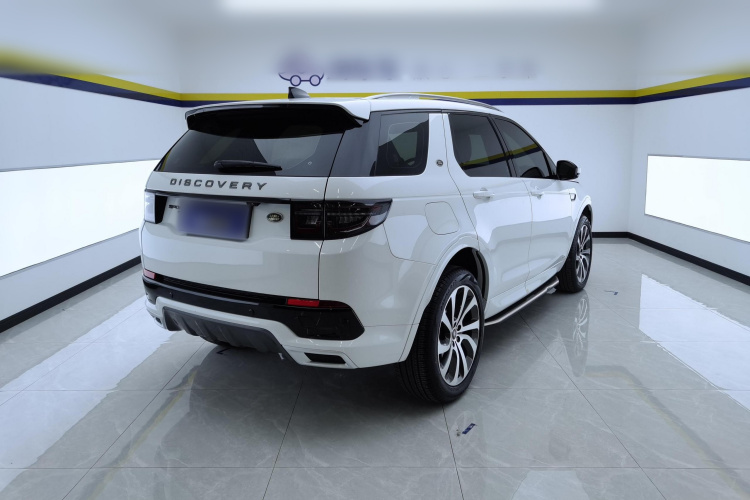 路虎 发现运动版 2022款 249PS R-Dynamic S 性能版 5座车身外观7