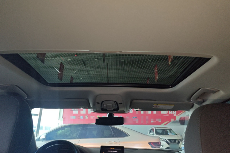 奥迪A4L 2018款 30周年年型 40 TFSI 进取型中控内饰22