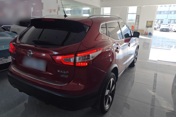 日产 逍客 2016款 2.0L CVT豪华版车身外观7