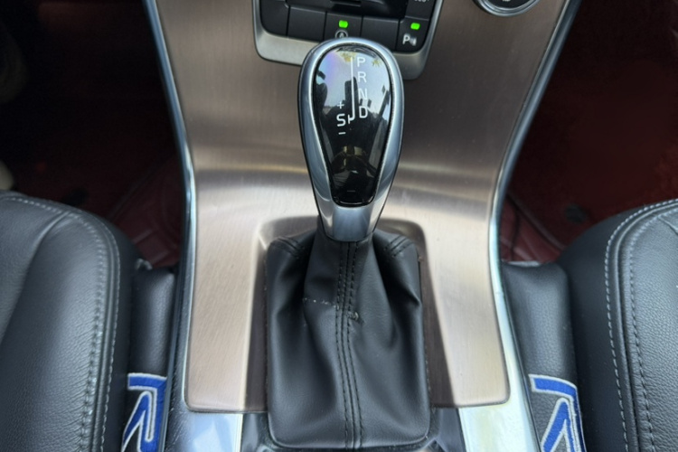 沃尔沃XC60 2017款 T5 智进版局部细节18