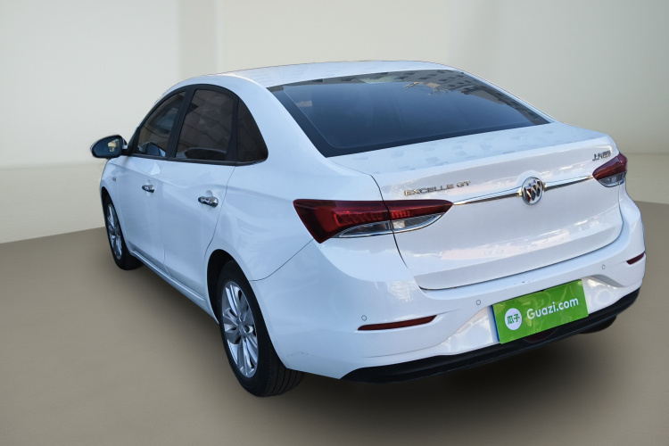 别克 英朗 2021款 改款 典范 1.5L 自动精英型车身外观5