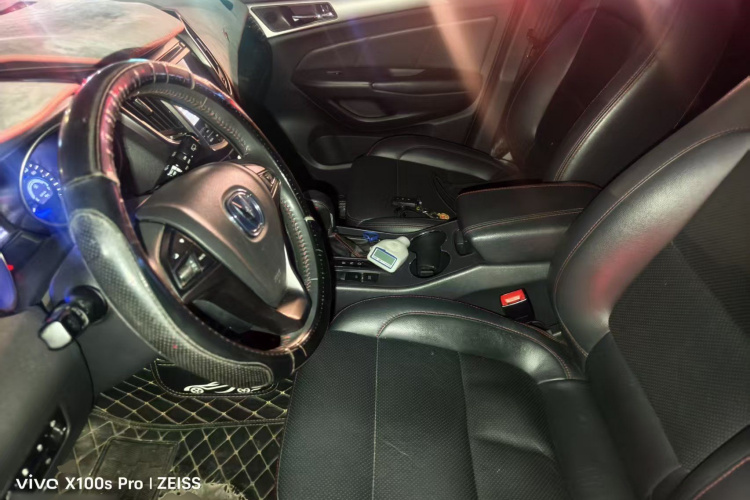 长安CS75 2016款 1.8T 自动精英型 国IV中控内饰19