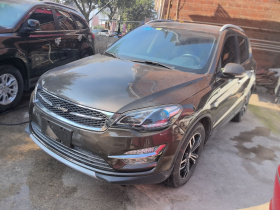 众泰 大迈X5 2017款 升级版 1.5T CVT知县型