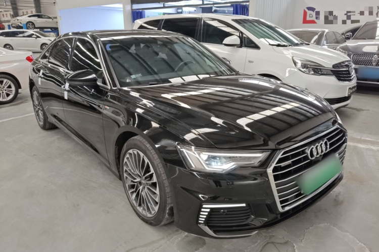 奥迪A6L新能源 2020款 55 TFSI e quattro车身外观3