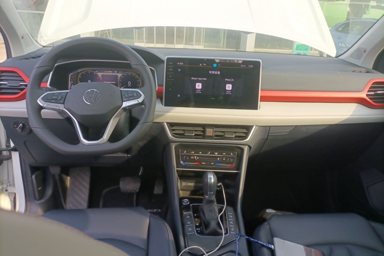 大众 途岳 2024款 300TSI 两驱月尊版中控内饰7002