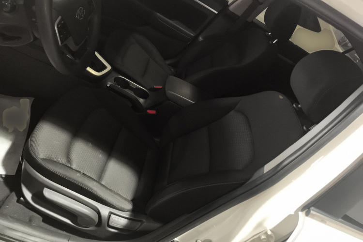 现代 领动 2016款 1.6L 自动智炫·精英型中控内饰19