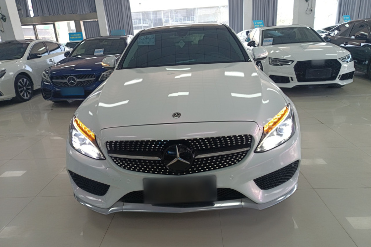 奔驰C级 2017款 改款 C 200 L 运动版车身外观2