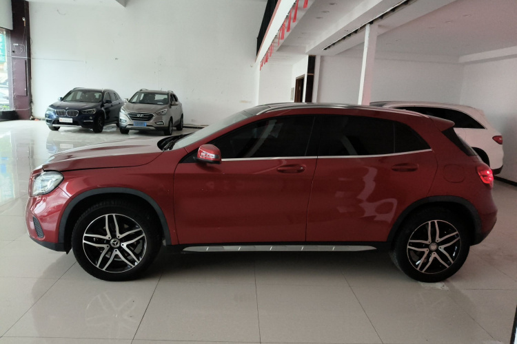 奔驰GLA 2017款 GLA 200 时尚型车身外观4