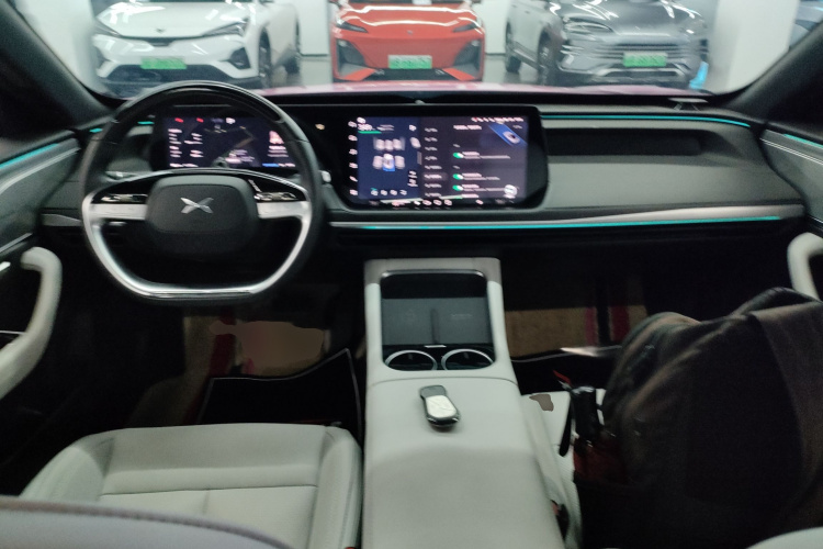 小鹏P7 2023款 P7i 702 Pro中控内饰12
