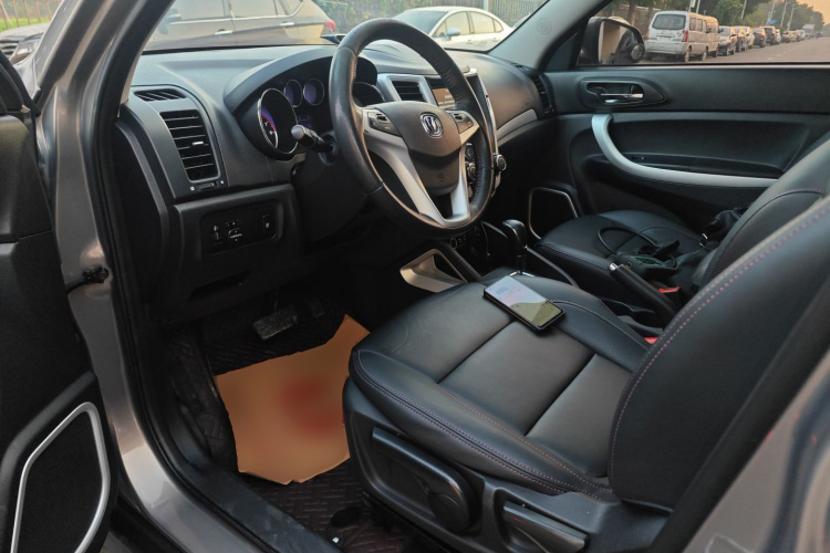 长安CS35 2016款 1.6L 自动豪华型 国IV中控内饰20