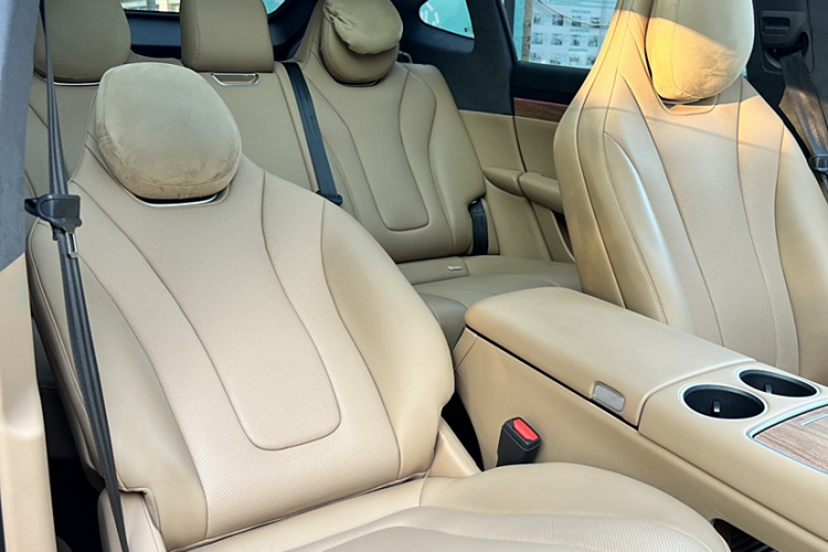 鸿蒙智行 智界R7 2024款 纯电 736km UItra中控内饰7010