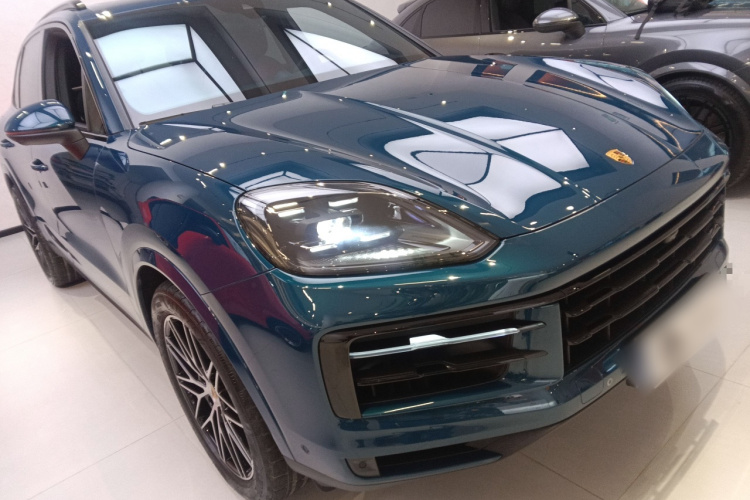 保时捷 2024款 Cayenne 3.0T车身外观3