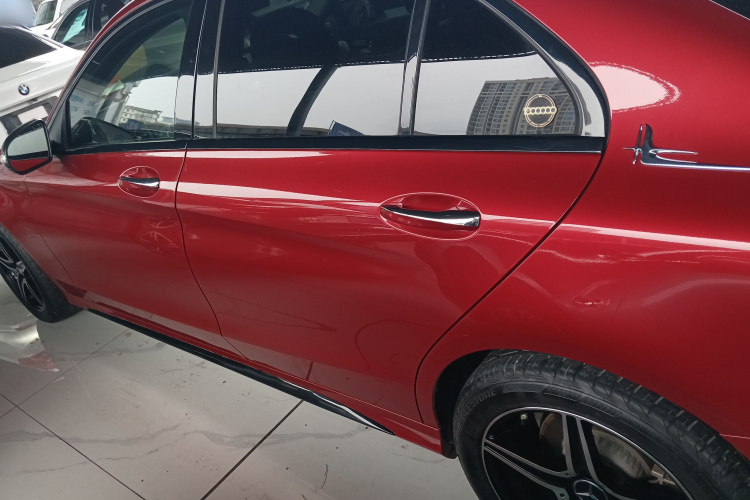 奔驰C级 2020款 C 260 L 运动版车身外观4