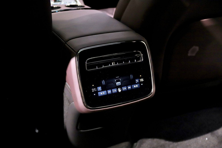 腾势Z9GT 2024款 1100四驱Max首发版中控内饰7007