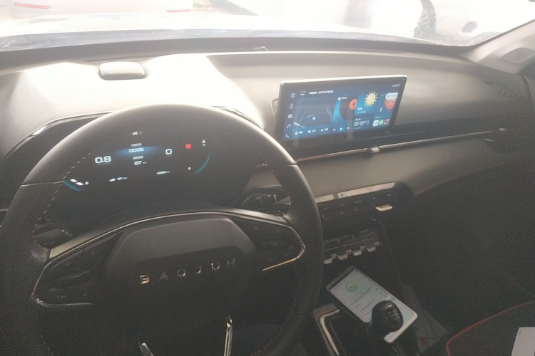 宝骏RS-3 2020款 1.5L 手动24小时在线豪华型中控内饰12