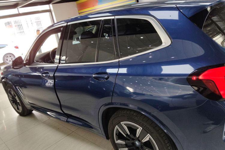 宝马iX3 2022款 领先型车身外观6003