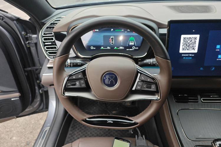 比亚迪 汉 2022款 DM-i 121KM 尊享型中控内饰13