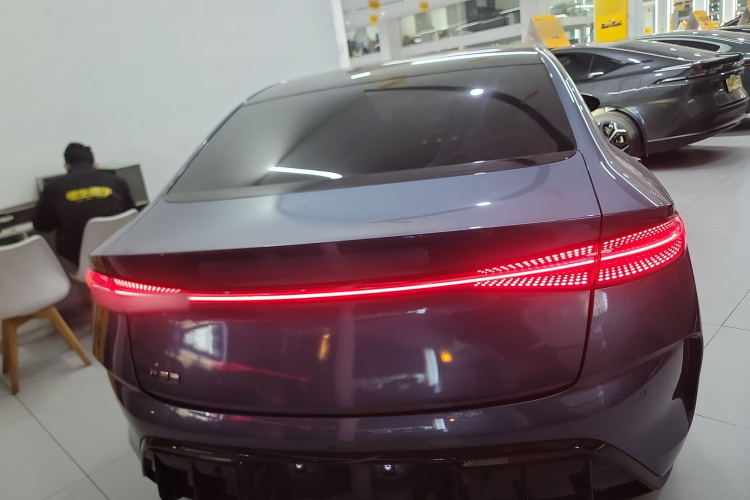 比亚迪 海豹 2023款 冠军版 550km 尊贵型车身外观6