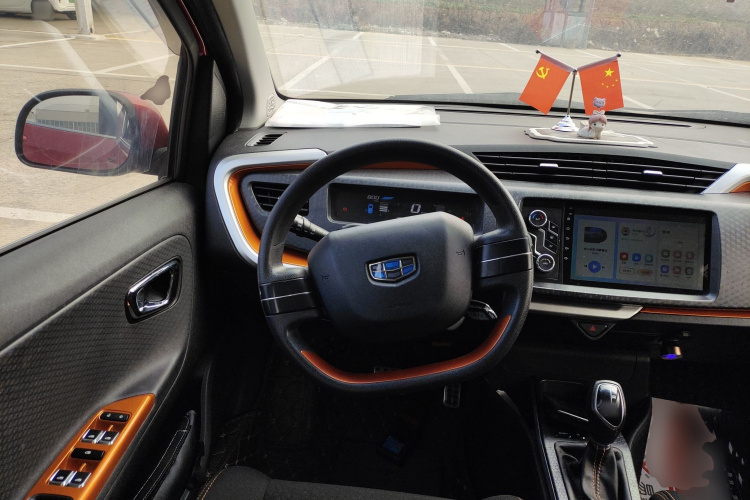 吉利汽车 远景X1 2017款 1.3L 自动乐趣版中控内饰13