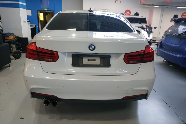 宝马3系 2019款 320Li M运动套装车身外观6