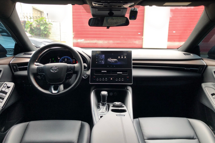 丰田 亚洲龙 2024款 2.0L 进取版中控内饰7009