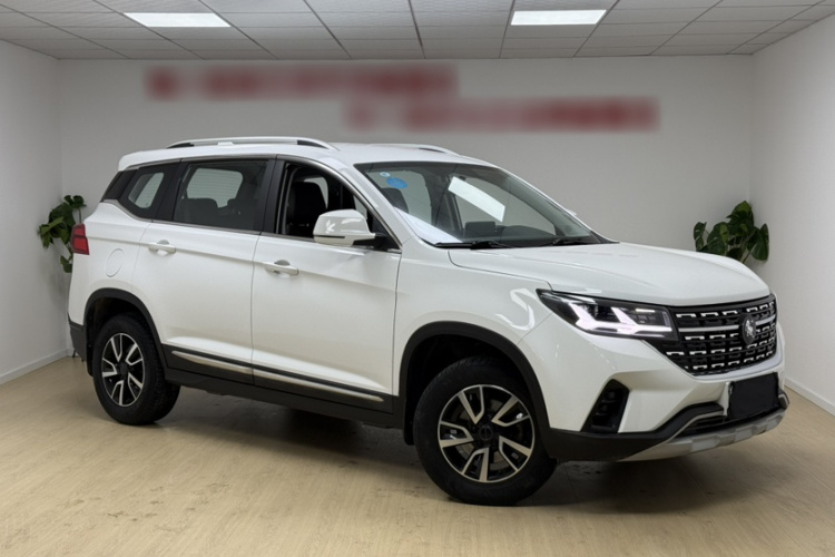 东风风行 风行T5 2022款 盛世款 1.6L 手动筑梦版五座车身外观6005