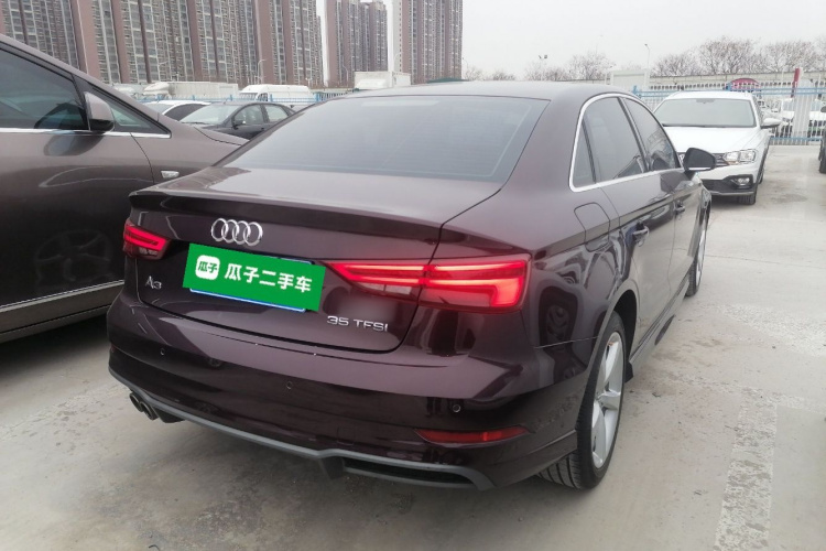 奥迪A3 2017款 Limousine 35 TFSI 时尚型车身外观7
