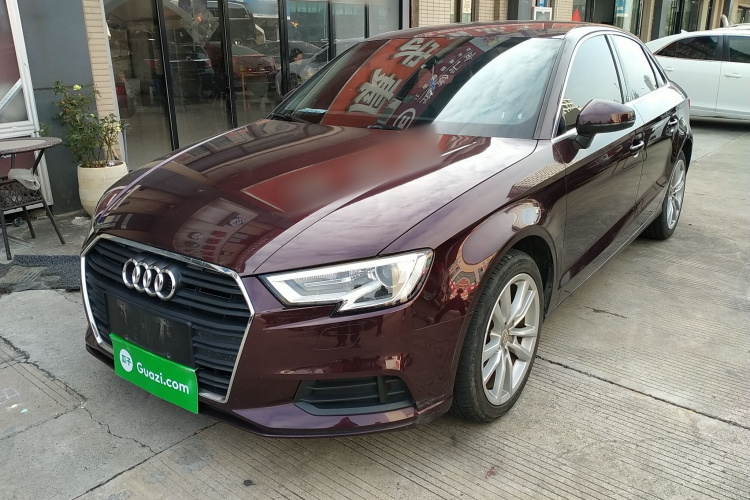 奥迪A3 2018款 30周年年型 Limousine 35 TFSI 进取型车身外观1