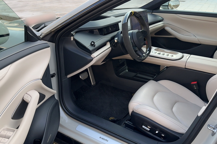 小米汽车 小米SU7 2024款 四驱超长续航高阶智驾Max版中控内饰7001