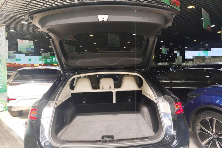 鸿蒙智行 智界R7 2024款 纯电 802km Max机舱底盘23