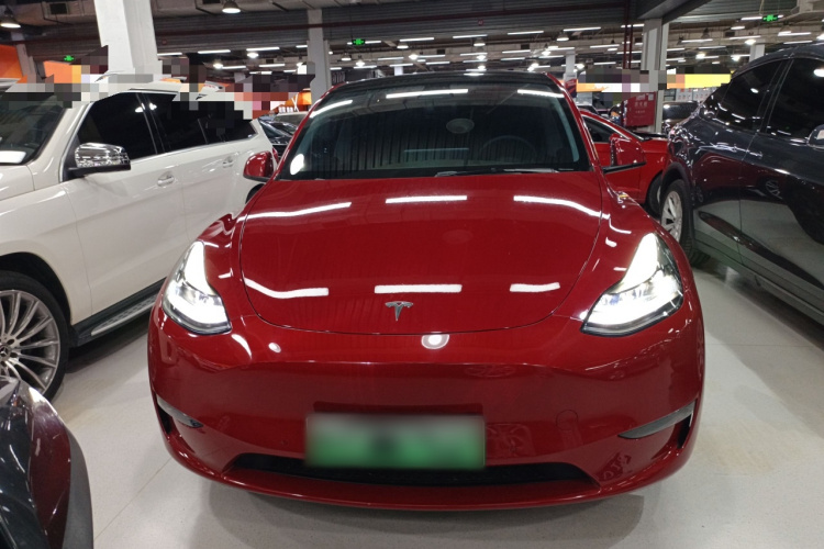 特斯拉 Model Y 2022款 改款 长续航全轮驱动版车身外观2