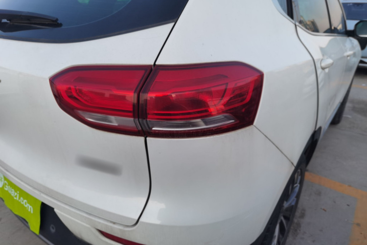 哈弗H6 2020款 1.5GDIT 自动铂金冠军版车身外观9