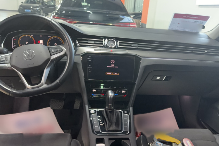 大众 迈腾 2020款 330TSI DSG 豪华型中控内饰7003