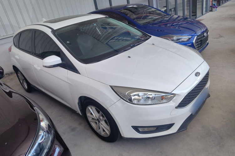 福特 福克斯 2018款 两厢经典 EcoBoost 125 自动超能风尚型智行版车身外观6002