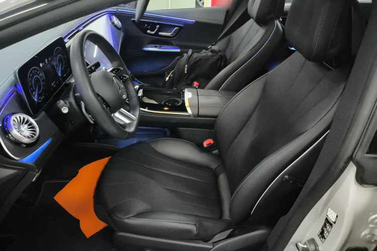 奔驰EQE 2022款 350 先型特别版局部细节19