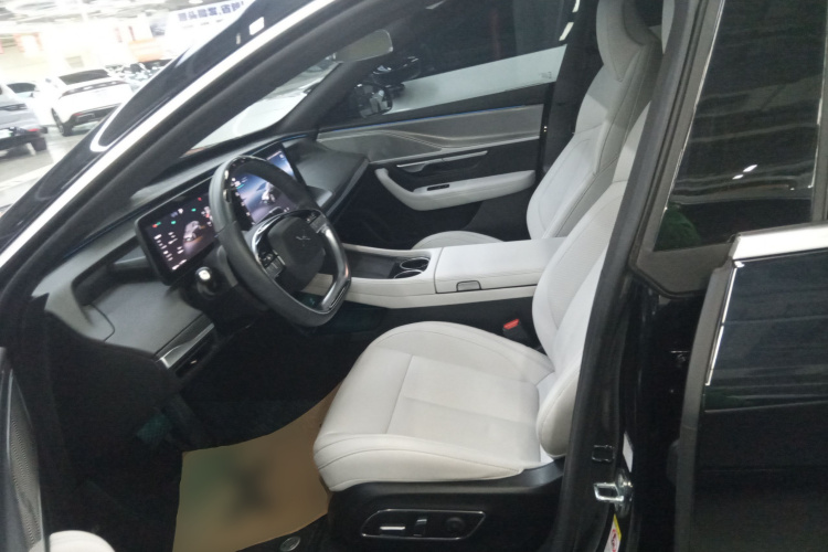 小鹏P7 2024款 P7i 550 Pro局部细节19