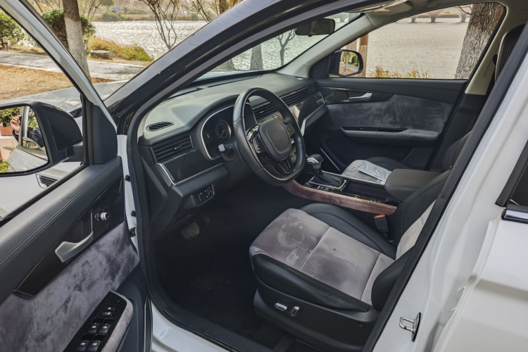 中国重汽VGV VGV U70 2020款 1.5T 自动智享豪华版 7座局部细节19