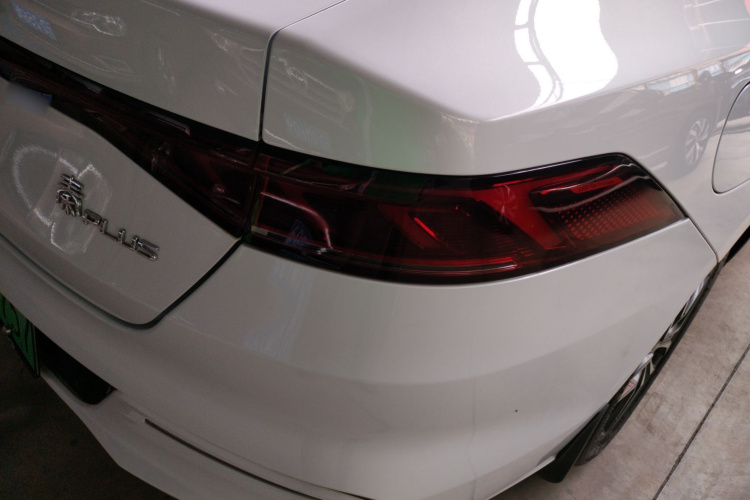 比亚迪 秦PLUS 2021款 DM-i 55KM 旗舰型车身外观9