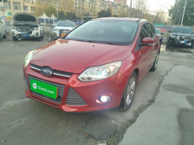 福特 福克斯 2012款 两厢 1.6L 自动风尚型