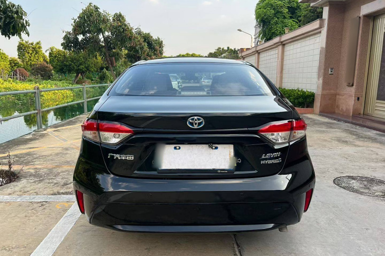 丰田 雷凌 2021款 双擎 1.8H E-CVT豪华版车身外观6004