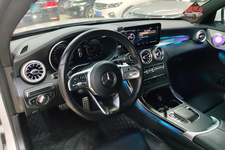 奔驰C级(进口) 2019款 C 260 轿跑车中控内饰13