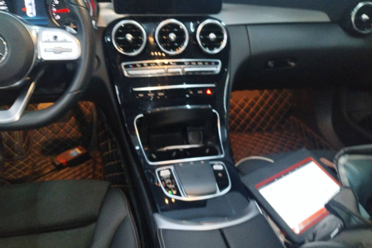 奔驰C级 2019款 C 260 运动版局部细节18