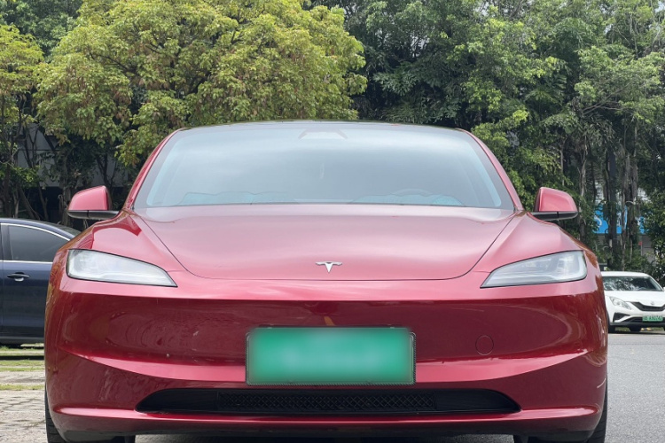 特斯拉 Model 3 2023款 长续航全轮驱动版车身外观6001